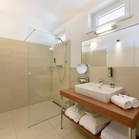 Amedia Luxury Graz, Trademark Collection By Wyndham Отель Грац