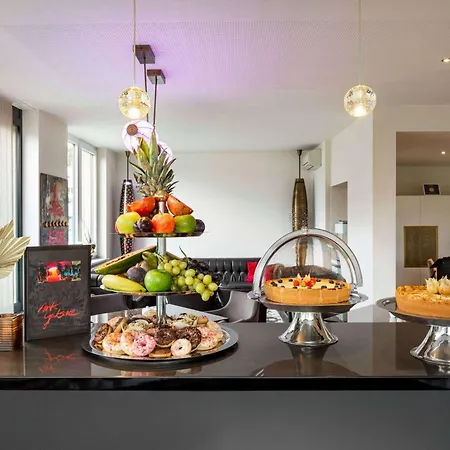 Amedia Luxury Graz, Trademark Collection By Wyndham Отель Грац