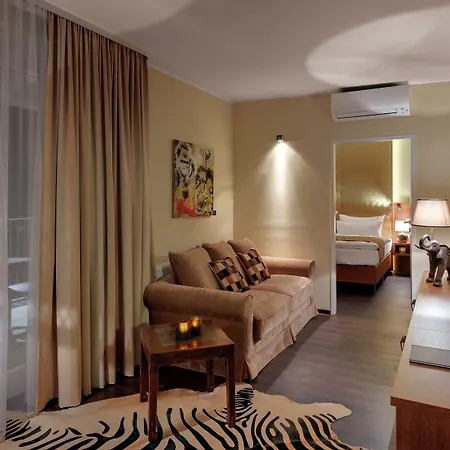 Отель Amedia Luxury Graz, Trademark Collection By Wyndham 4*